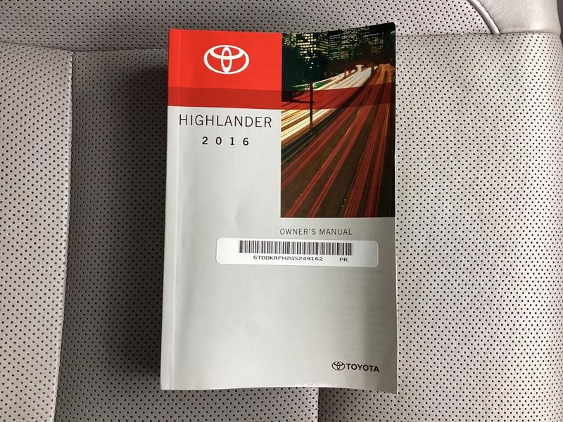 Toyota Highlander 2016 price $25,995