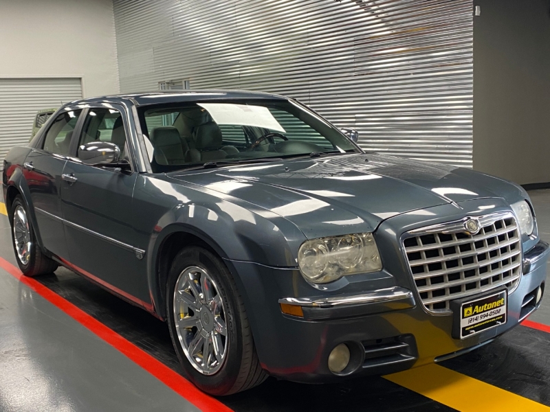 Chrysler 300 2006 price $5,995