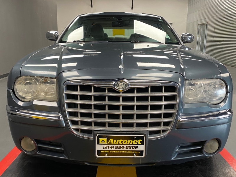 Chrysler 300 2006 price $5,995