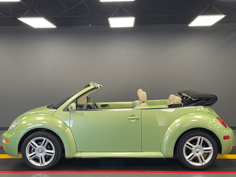 Volkswagen New Beetle Convertible 2005 price $7,995