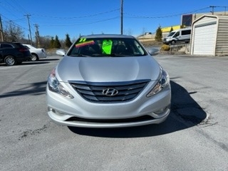 Hyundai Sonata 2011 price $8,800