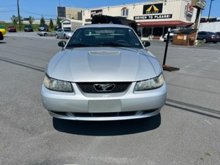 Ford Mustang 2001 price $11,800