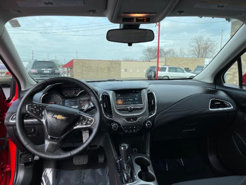 Chevrolet Cruze 2018 price $12,995