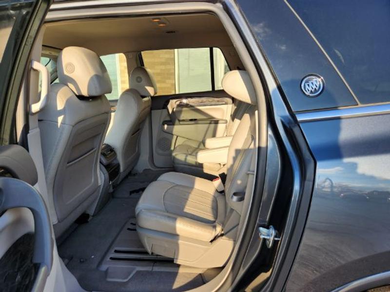 Buick Enclave 2014 price $10,995