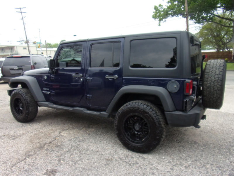 Jeep Wrangler Unlimited 2013 price $16,995
