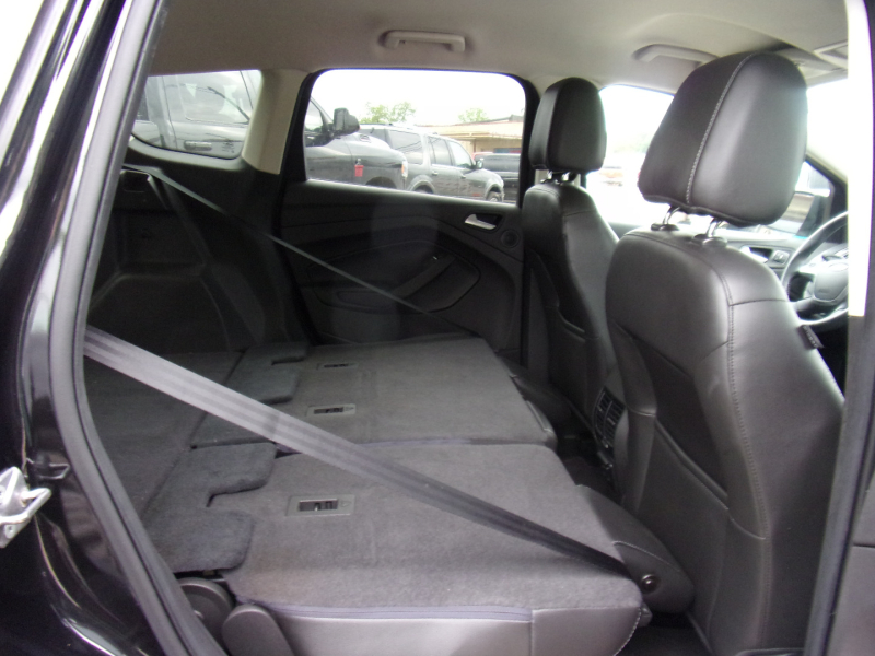 Ford Escape Titanium 2015 price $8,995