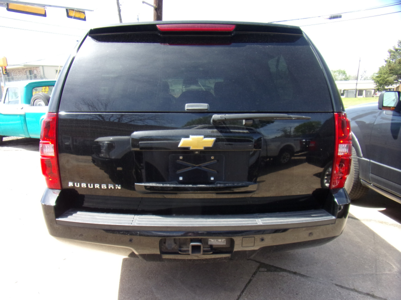 Chevrolet Suburban 2014 price $14,995