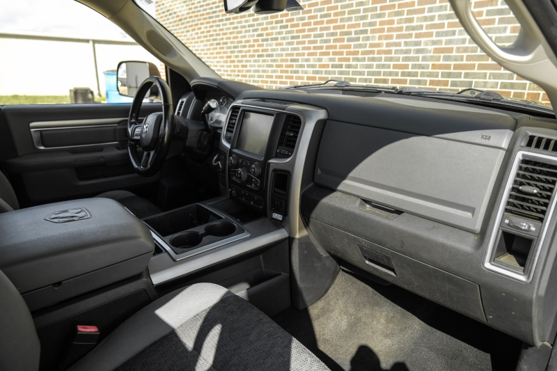 Dodge Ram 2500 2015 price $18,995