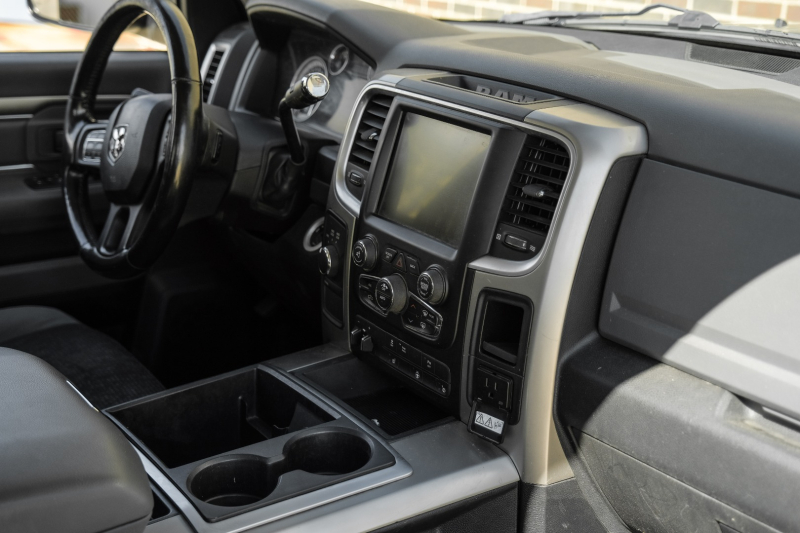 Dodge Ram 2500 2015 price $18,995