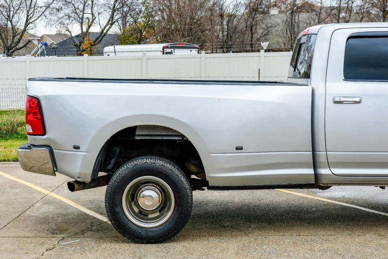 Dodge Ram 3500 2015 price $31,995