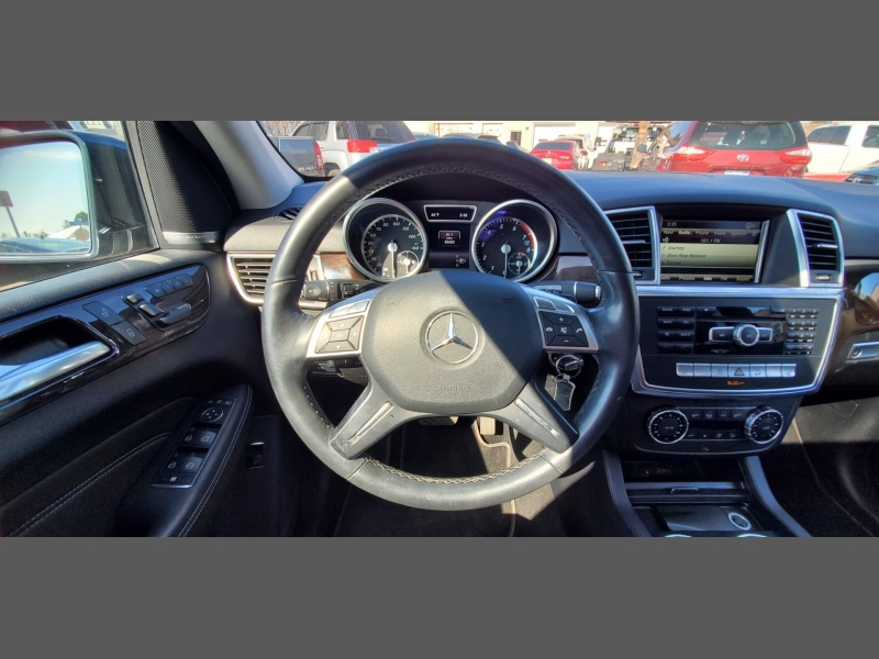 Mercedes-Benz M-Class 2014 price $16,499