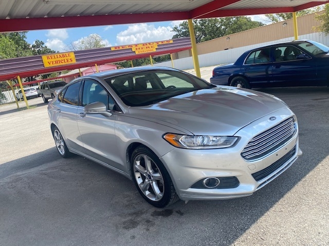 Ford Fusion 2016 price $2,700 Down