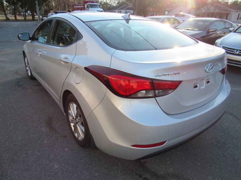 Hyundai Elantra 2015 price $10,995