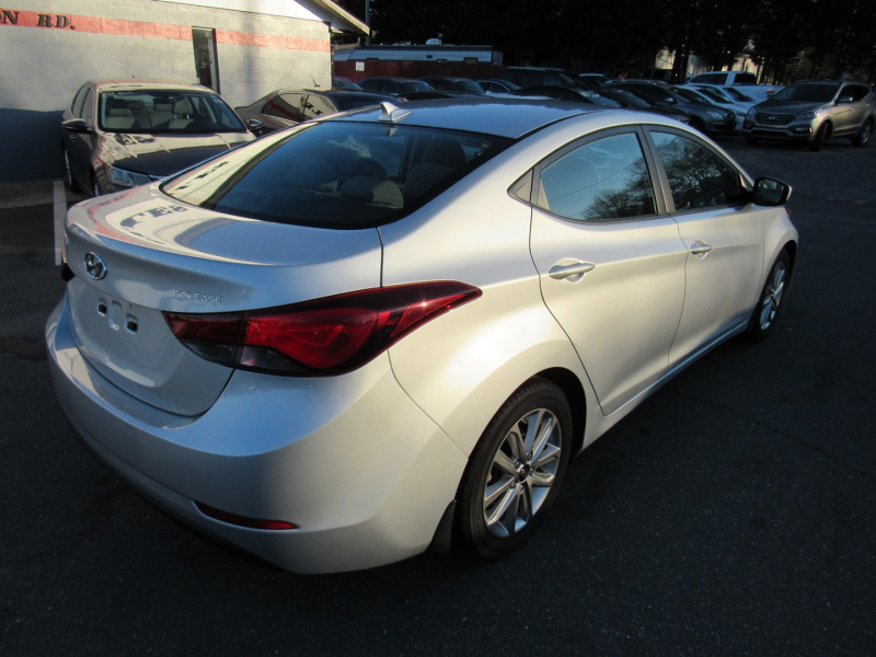 Hyundai Elantra 2015 price $10,995