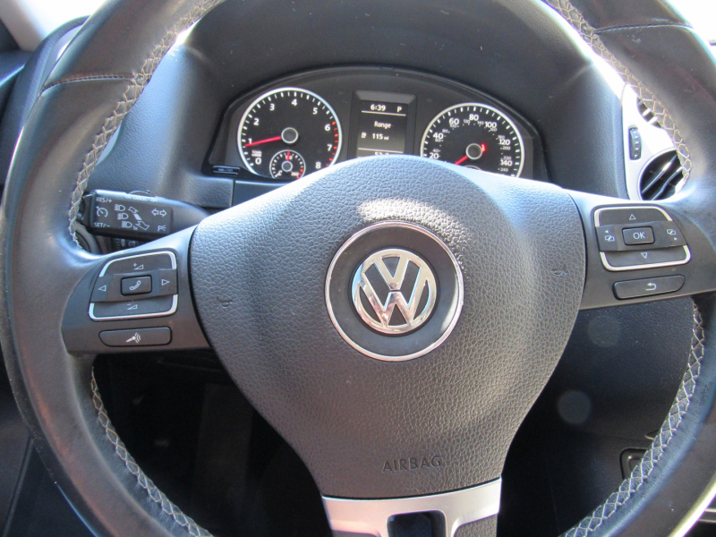 Volkswagen Tiguan 2016 price $10,995