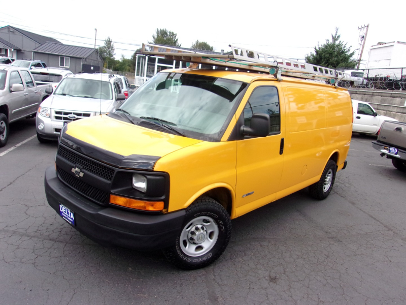 Chevrolet Express Cargo Van 2005 price $12,995