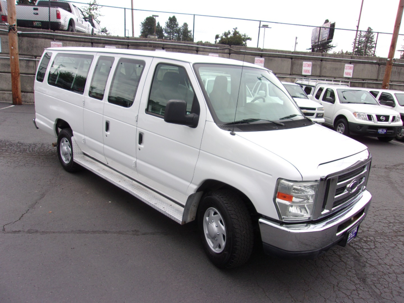 Ford Econoline Wagon 2012 price $13,995