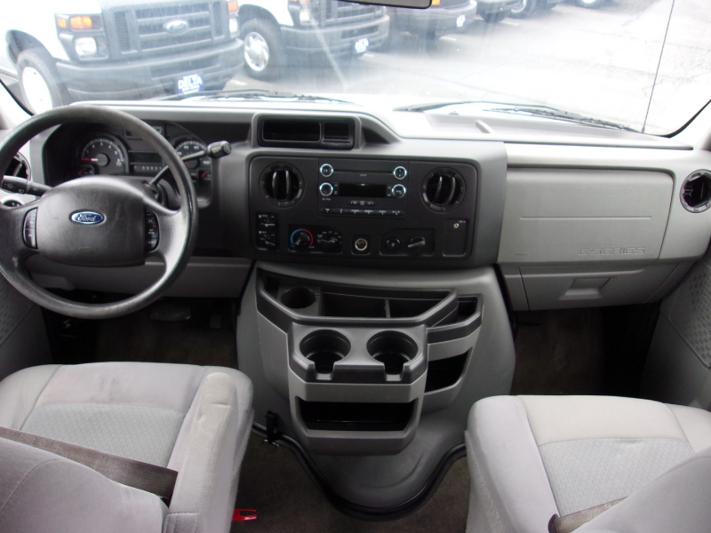 Ford Econoline Wagon 2012 price $13,995