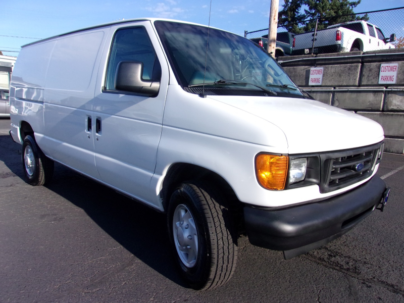 Ford Econoline Cargo Van 2007 price $19,995