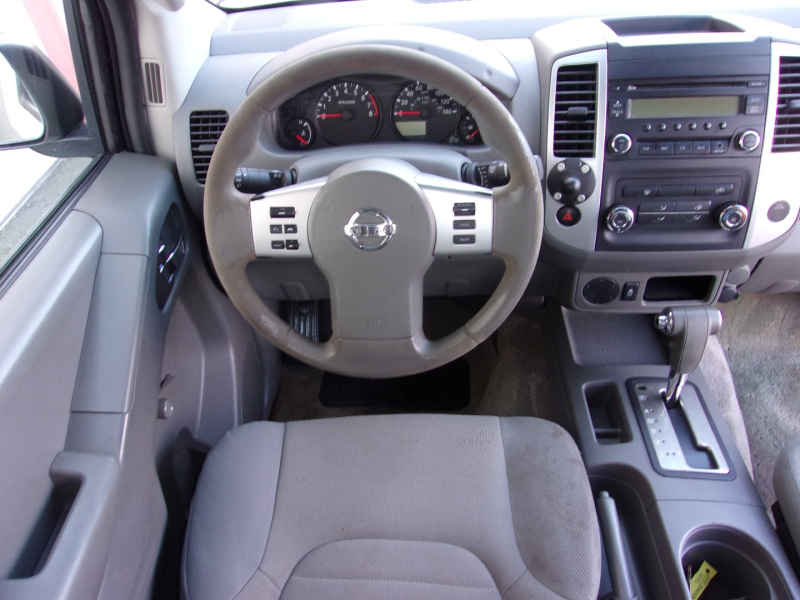 Nissan Frontier 2015 price $12,995