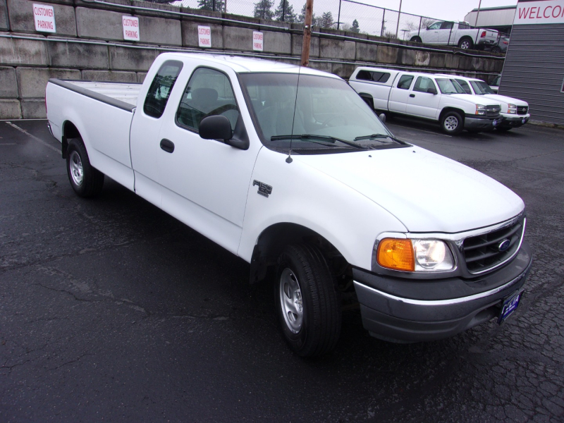 Ford F-150 Heritage 2004 price $9,995