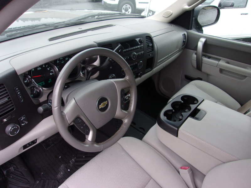 Chevrolet Silverado 1500 2013 price $17,995