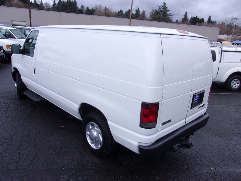 Ford Econoline Cargo Van 2009 price $19,995