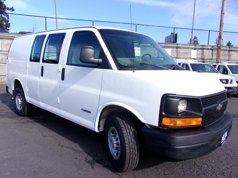Chevrolet Express Cargo Van 2003 price $13,995