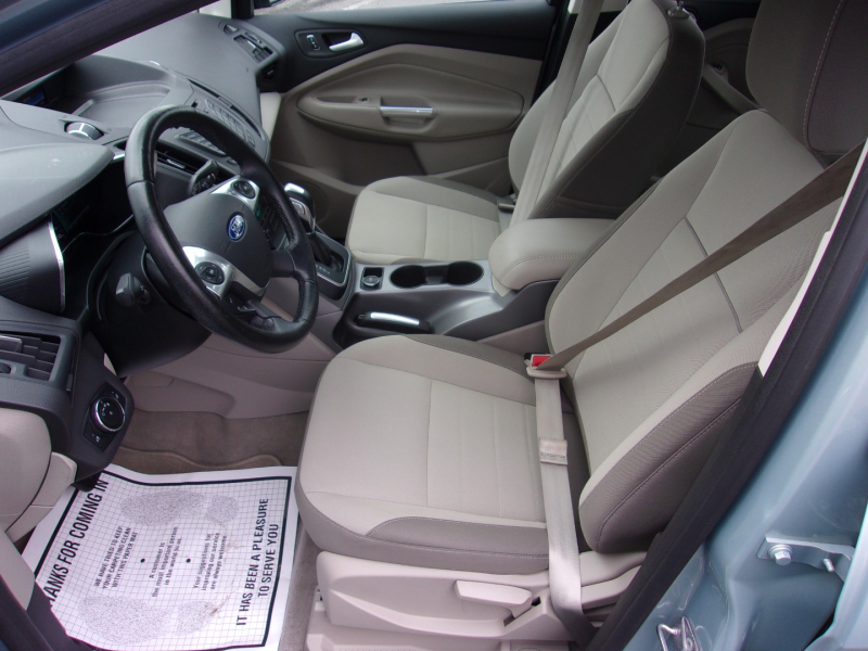 Ford C-Max Hybrid 2014 price $9,995