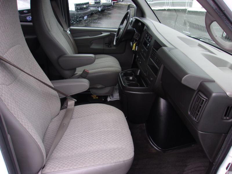 Chevrolet Express Passenger 2015 price $24,995