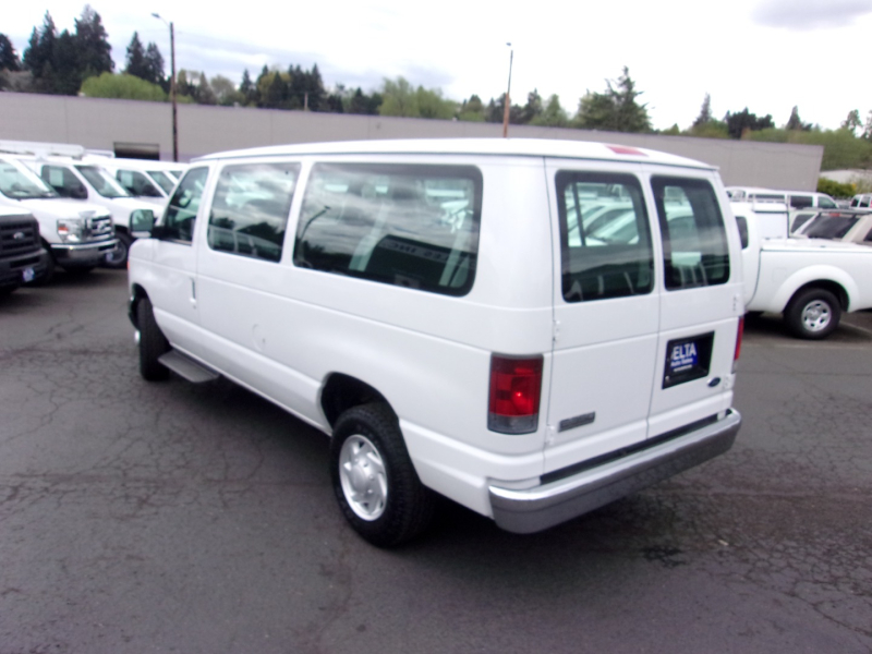 Ford Econoline Wagon 2006 price $10,995