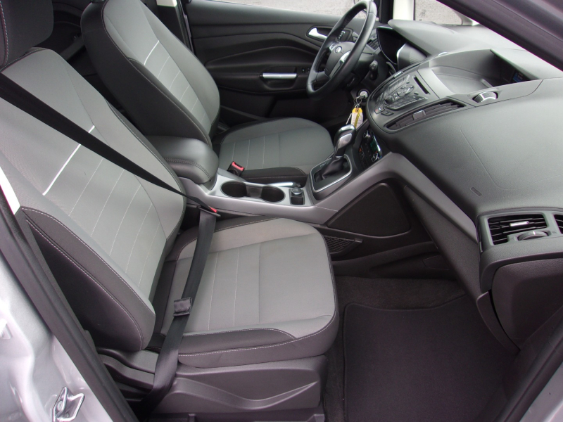 Ford C-Max Hybrid 2014 price $8,995