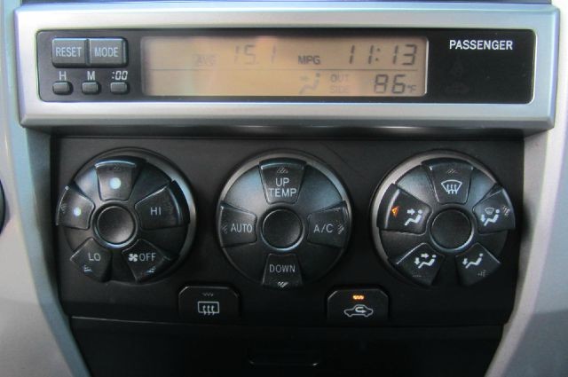 Toyota 4Runner 2004 price $10,995