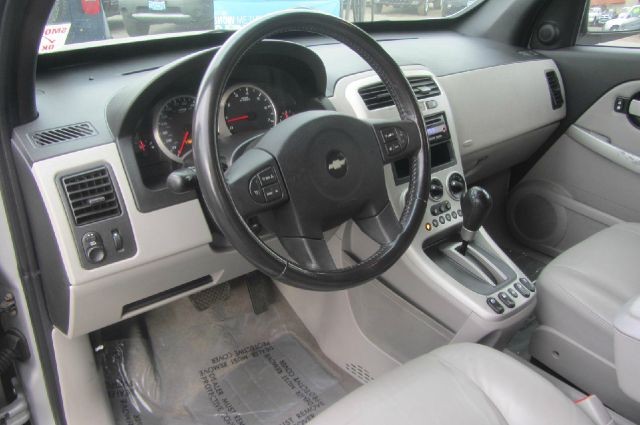 Chevrolet Equinox 2005 price $8,995