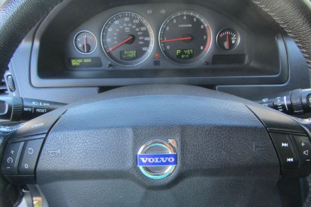 Volvo XC90 2005 price $11,995