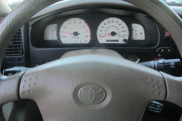 Toyota Tacoma 2004 price $14,995