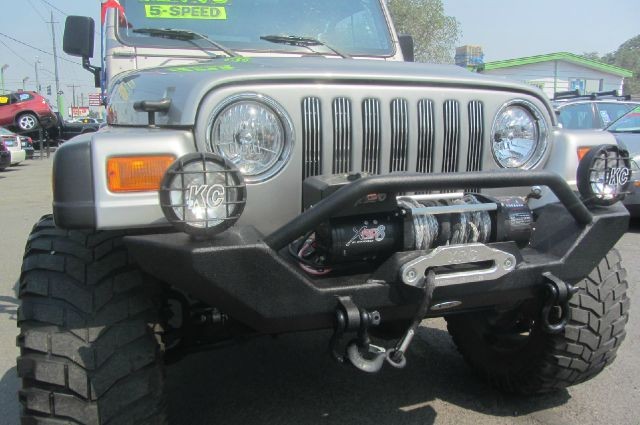 Jeep Wrangler 2001 price $11,995
