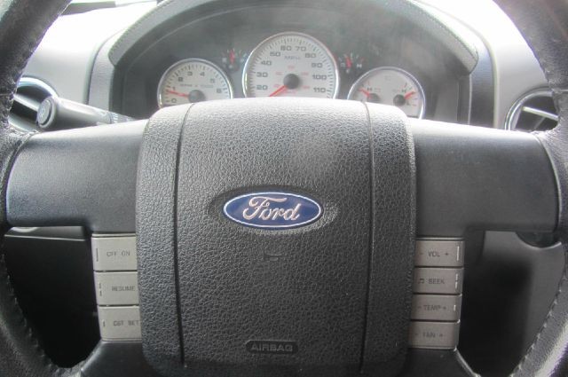 Ford F-150 2005 price $16,995