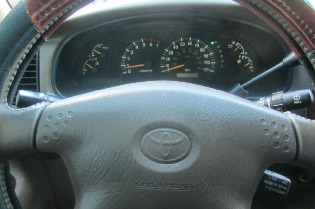 Toyota Tundra 2001 price $9,995