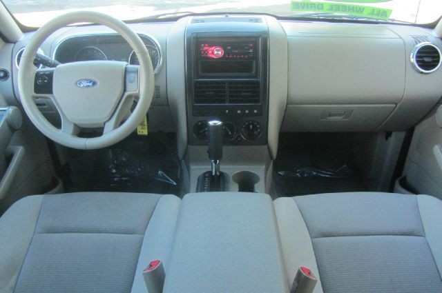 Ford Explorer 2006 price $11,995
