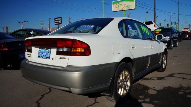 Subaru Legacy Sedan 2001 price $9,995