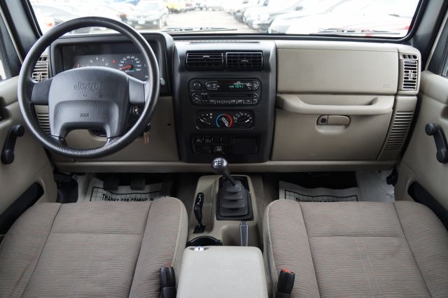 Jeep Wrangler 2004 price $15,995