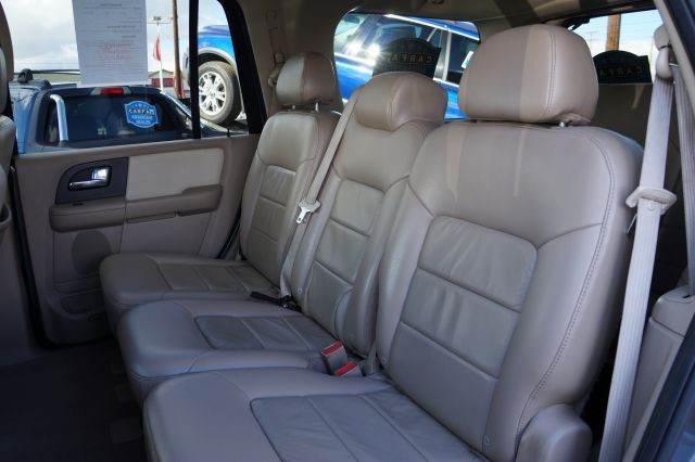 Ford Expedition 2005 price $13,995