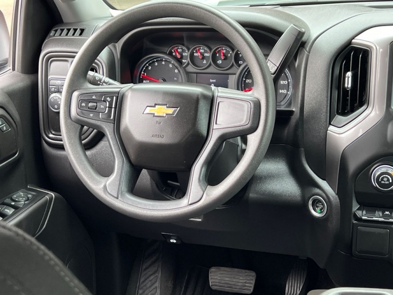 Chevrolet Silverado 2022 price $36,950