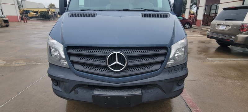 Mercedes-Benz Sprinter Cargo Van Diesel 64k miles 2018 price $29,990