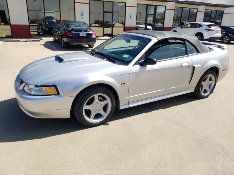 Ford Mustang 2003 price $8,500