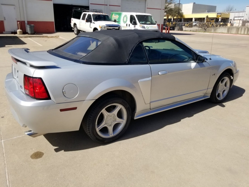 Ford Mustang 2003 price $8,500