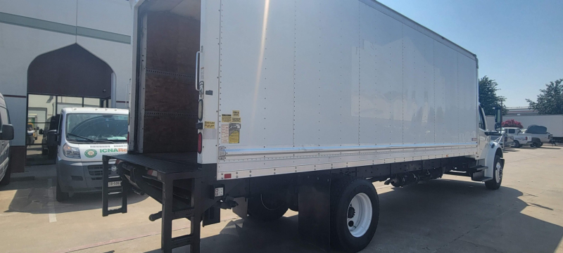 Freightliner M2 BUSINESS 210K MILES LIFTGATE 2012 price $39,990