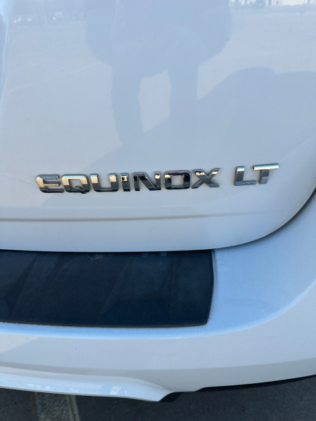 Chevrolet Equinox 2011 price $8,900