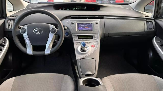 Toyota Prius 2013 price $10,495